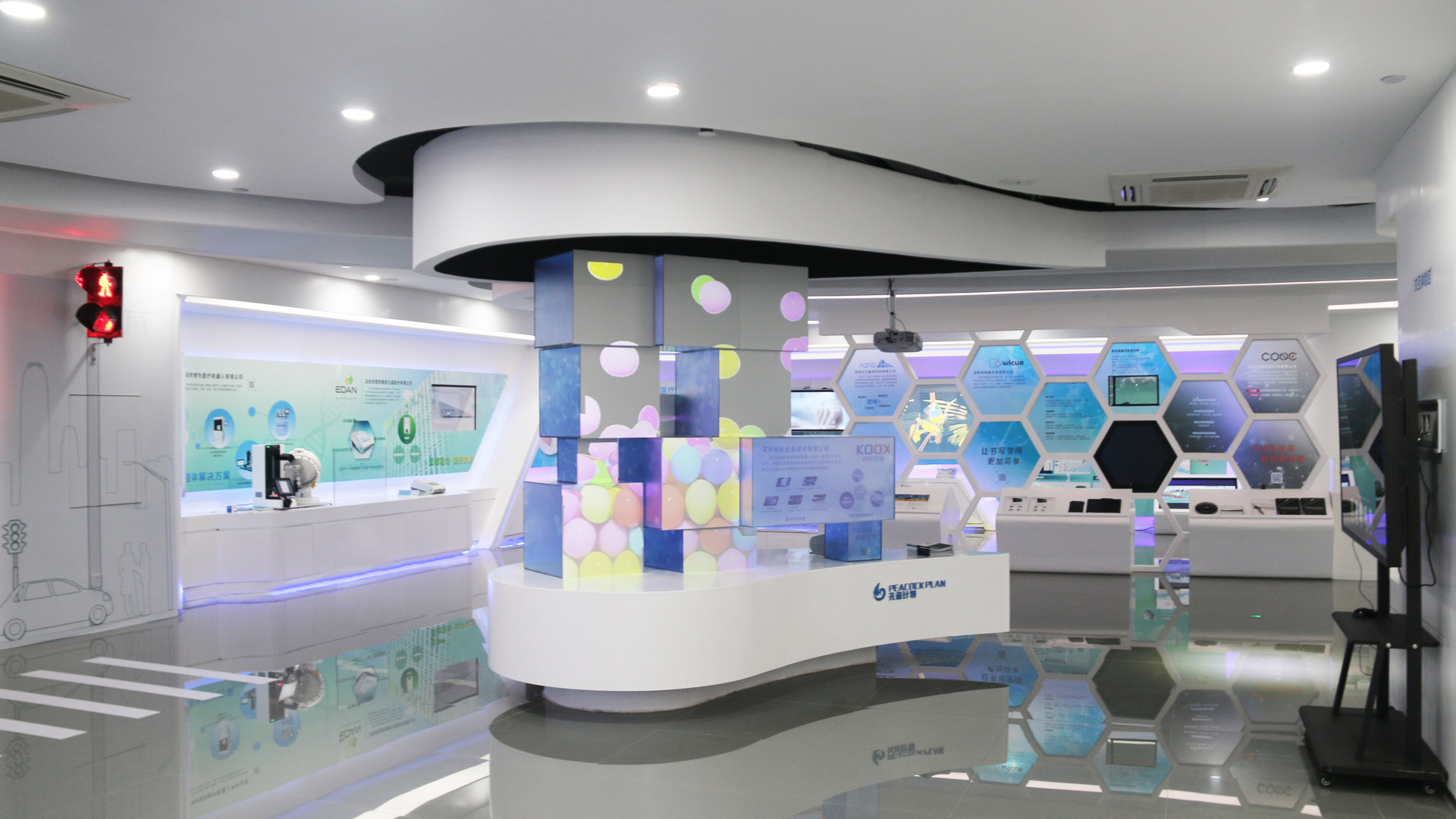 孔雀計劃展示交流中心，助力“人才賦能  助力鵬城”系列活動開展